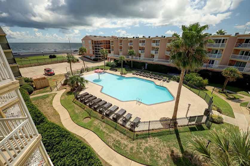 Charming Waterfront Condo Галвестон Экстерьер фото